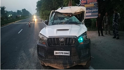 Bihar accident today in Muzaffarpur many died on spot in collision with tractor carrying bamboo